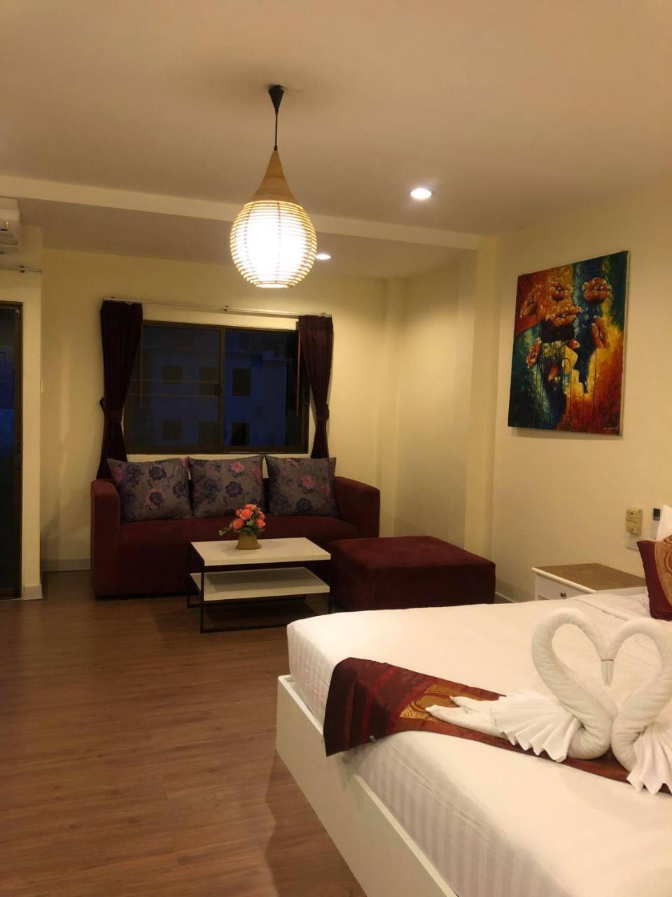 Db Residence Patong Extérieur photo